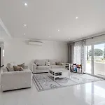 Buenavista Family With Private Heated Pool Garden Parking Costa Adeje (Tenerife)
