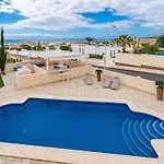 Buenavista Family With Private Heated Pool Garden Parking * Costa Adeje (Tenerife)